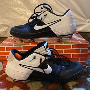 Nike Alpha Mens Baseball cleats size 12. Only worn once.